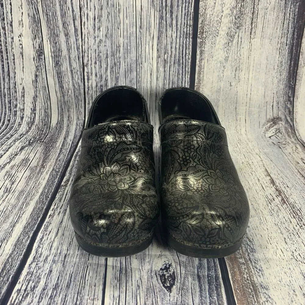 Dansko Floral Black Embossed Leather Professional Clogs Women’s 39